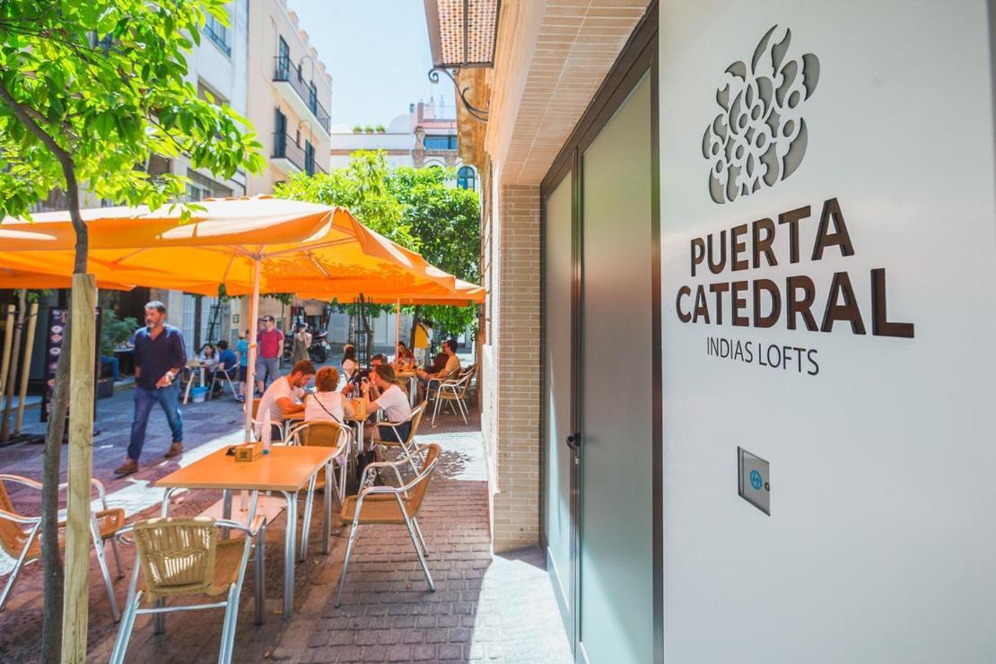 Puerta Catedral Indias Lofts Apartment Seville Exterior photo